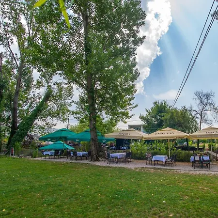 Autocamp Laks Blagaj