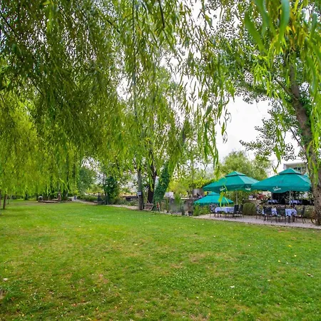 Camping Autocamp Laks